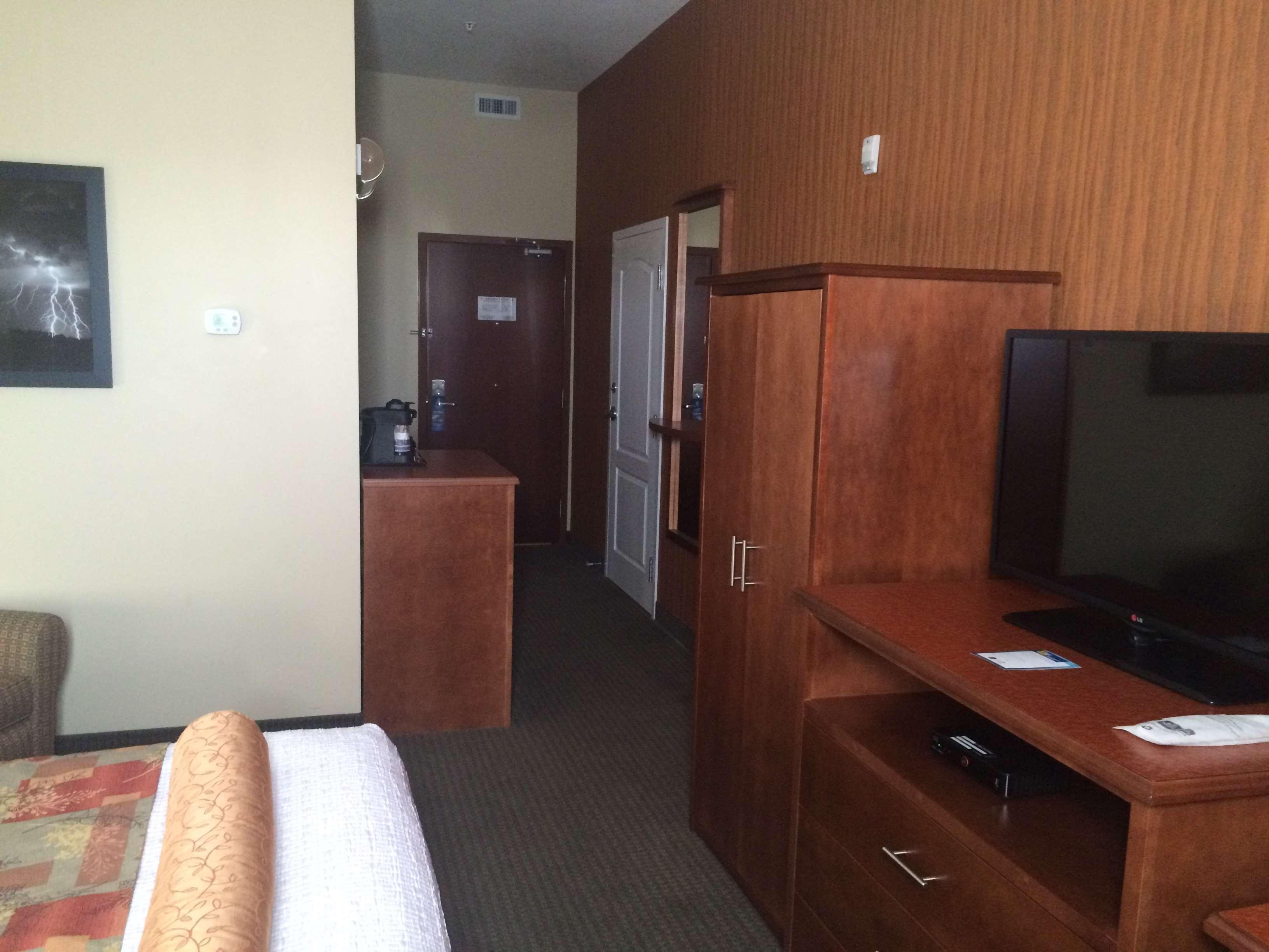 Best Western Plus Service Inn & Suites Lethbridge Buitenkant foto