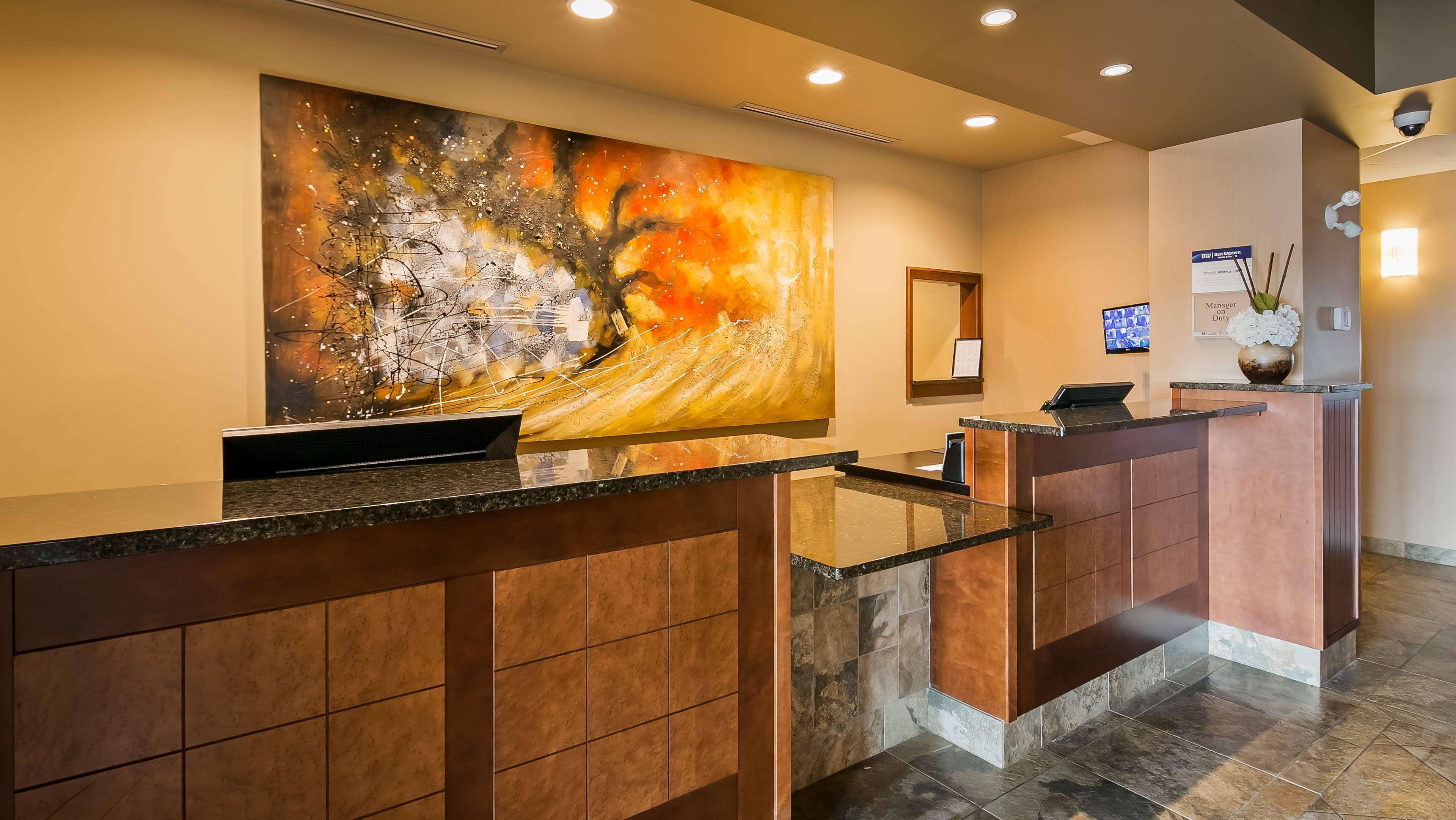 Best Western Plus Service Inn & Suites Lethbridge Buitenkant foto
